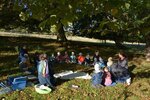 Begrüßungsrunde mit Stoffvögeln und -insekten | © LBV-Umweltstation Altmühlsee